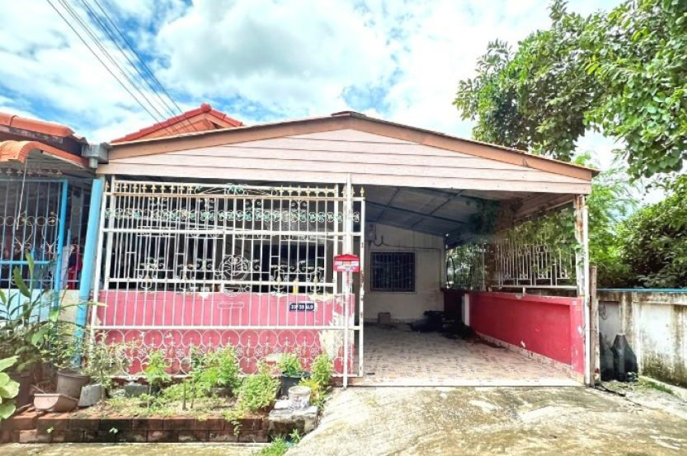 ทาวน์เฮ้าส์ ศิลากร ปาร์ควิลล์ ชลบุรี พานทอง พานทอง 1350000