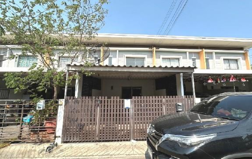 ทาวน์เฮ้าส์ ไลฟ ซอย 12 ชลบุรี เมืองชลบุรี หนองรี 1675000