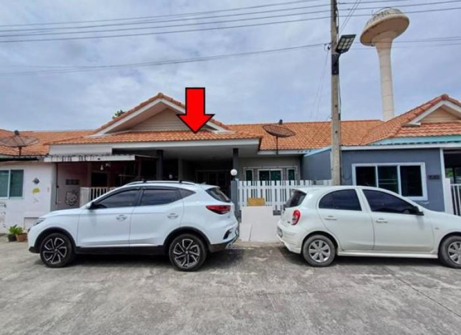 ทาวน์เฮ้าส์ ประกายรุ้งสุขเกษม ลพบุรี พัฒนานิคม ช่องสาริกา 950000