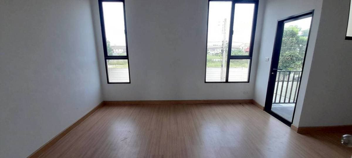 ทาวน์เฮ้าส์ ชีวาโฮม วงแหวน-ลำลูกกา ปทุมธานี ลำลูกกา ลาดสวาย 3200000