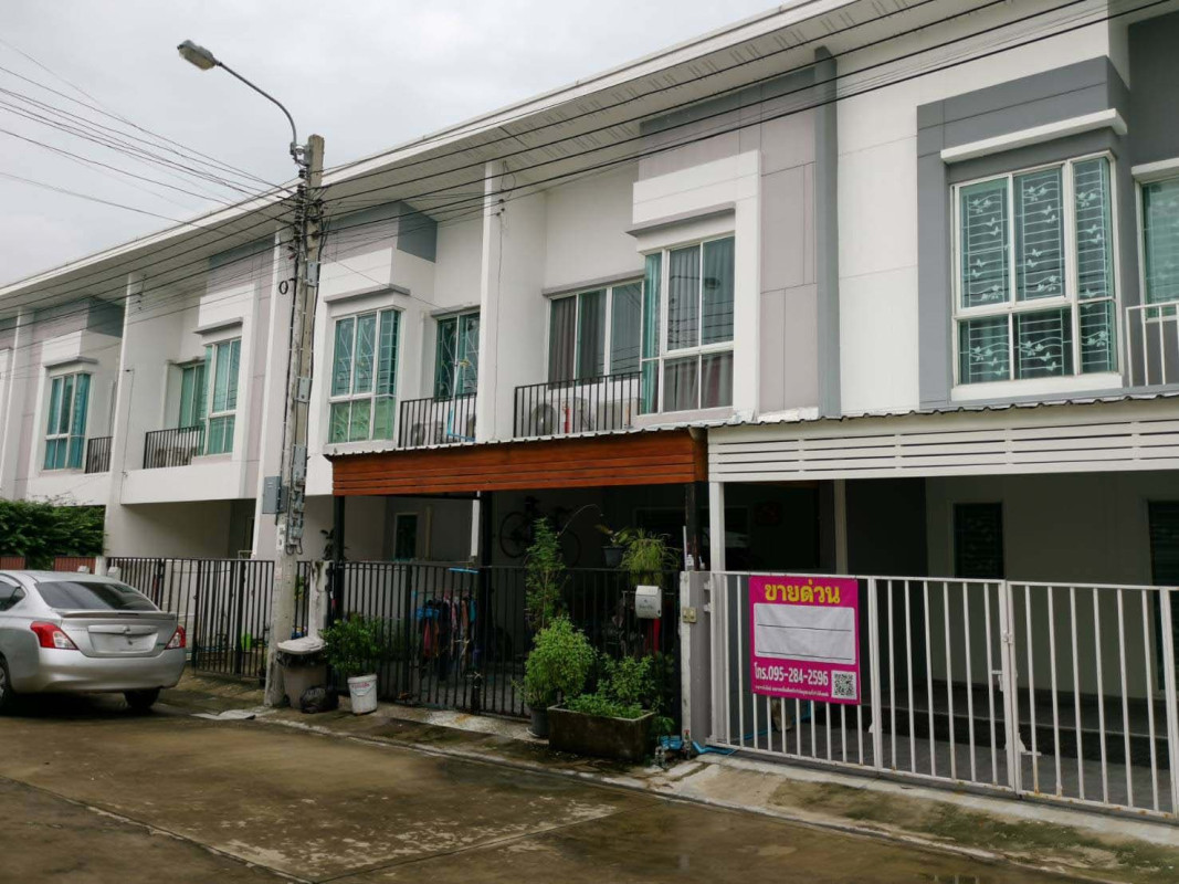 ทาวน์เฮ้าส์ เบล็ส วิลล์ รามอินทรา 117 กรุงเทพมหานคร คลองสามวา บางชัน 2400000