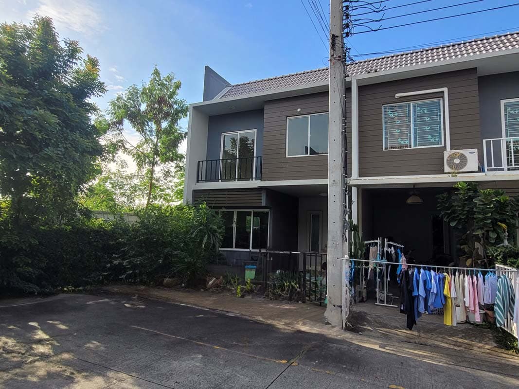 ทาวน์เฮ้าส์ อารียา เดอะคัลเลอร์ส บางนา-วงแหวน สมุทรปราการ บางพลี บางพลีใหญ่ 2950000