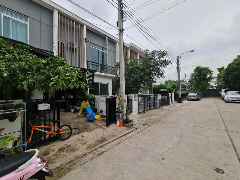 ทาวน์เฮ้าส์ พฤกษา 86/2 ลาดกระบัง-สุวรรณภูมิ สมุทรปราการ บางเสาธง ศีรษะจรเข้น้อย 2000000