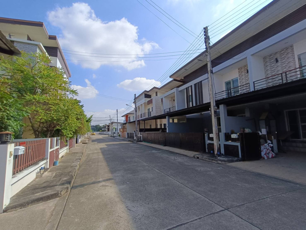 ทาวน์เฮ้าส์ บุญฟ้าแกรนด์โฮม 2 เชียงใหม่ สันกำแพง ต้นเปา 2400000