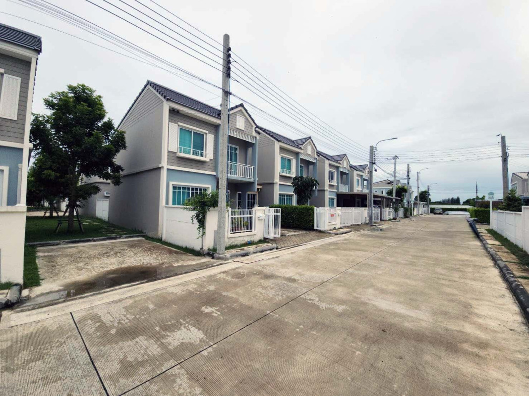 ทาวน์เฮ้าส์ เดอะ วิลเลจ บางนา-วงแหวน 4 สมุทรปราการ บางพลี บางพลีใหญ่ 4900000