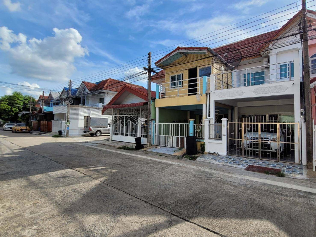 ทาวน์เฮ้าส์ แพรมาพร เพลส ปทุมธานี ธัญบุรี บึงยี่โถ 1250000