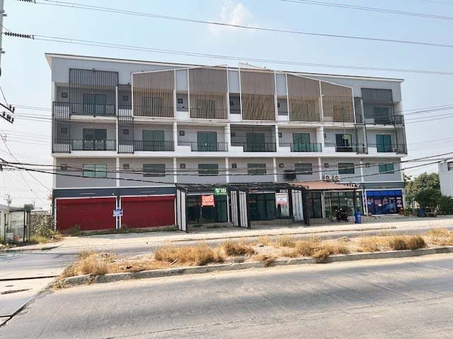 อาคารพาณิชย์ รติรัตน์ นนทบุรี ไทรน้อย ไทรน้อย 17270000