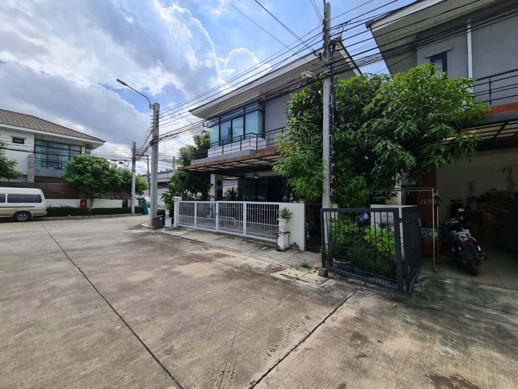 บ้านแฝด บ้านเปี่ยมสุข รัตนาธิเบศร์-บางบัวทอง นนทบุรี บางบัวทอง พิมลราช 3000000