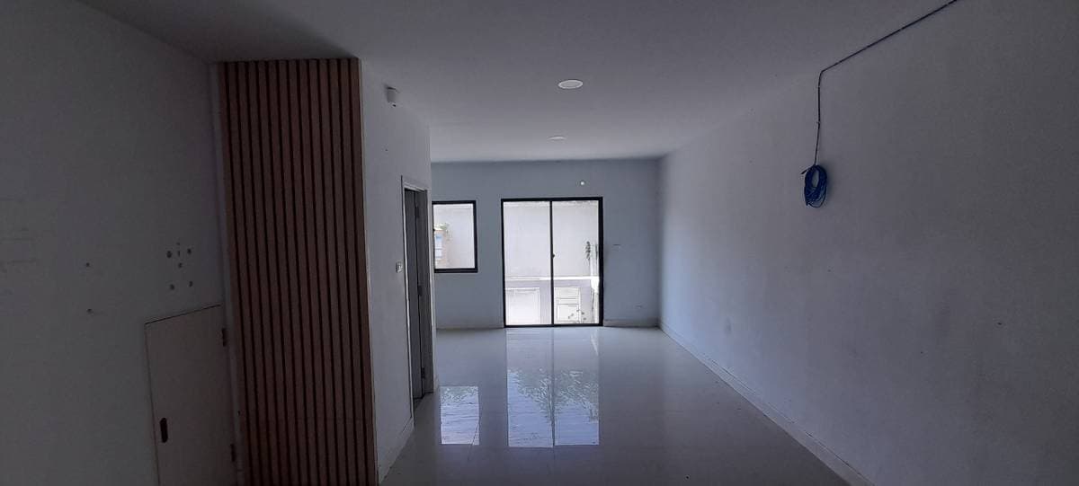 ทาวน์เฮ้าส์ โมดิ วิลล่า ทาวน์โฮม บางนา สมุทรปราการ บางเสาธง บางเสาธง 2490000