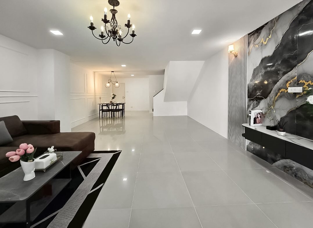 ทาวน์เฮ้าส์ ชลบุรี บางละมุง หนองปลาไหล 2590000