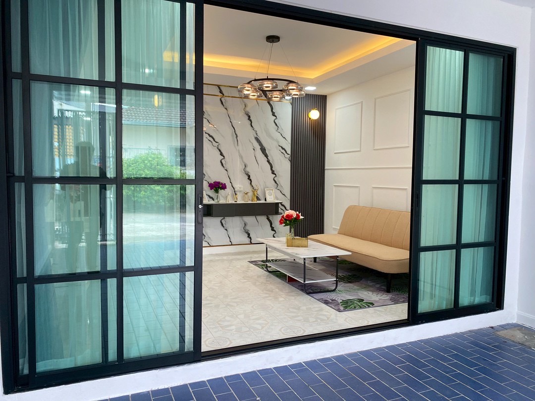 ทาวน์เฮ้าส์ ชลบุรี บางละมุง บางละมุง 1890000