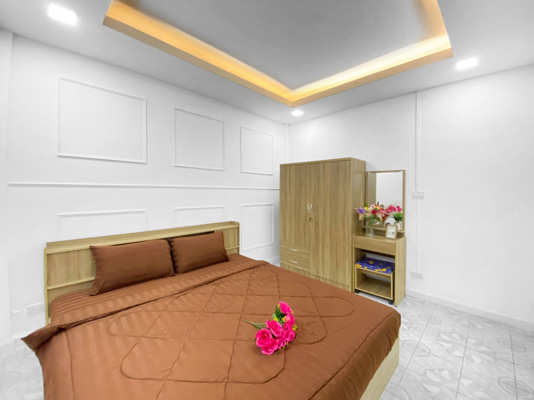 ทาวน์เฮ้าส์ ชลบุรี บางละมุง บางละมุง 1890000