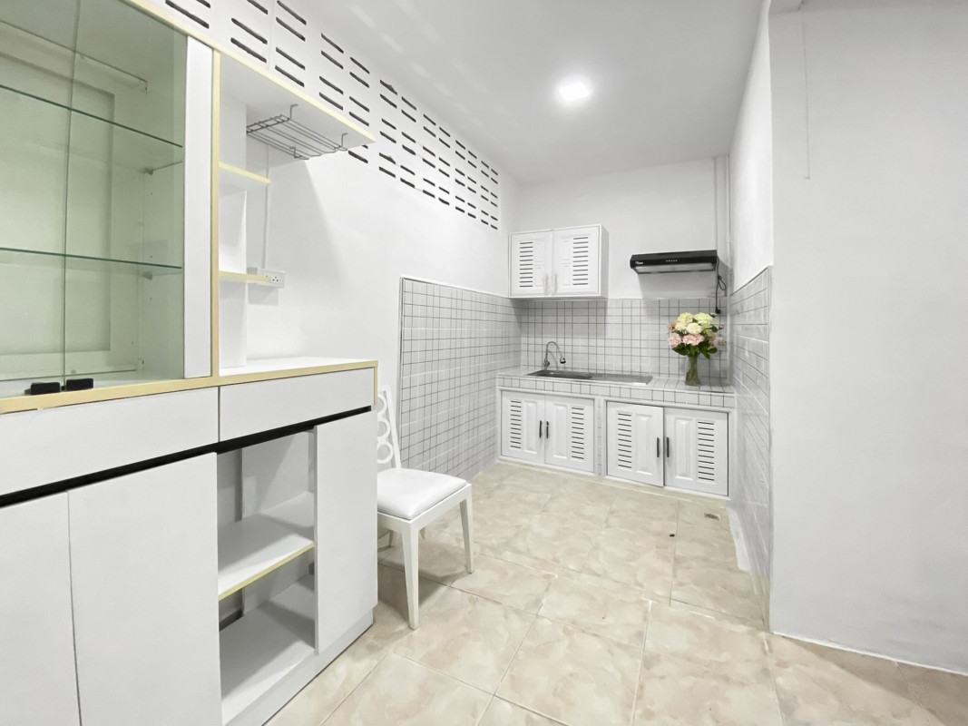 ทาวน์เฮ้าส์ ชลบุรี บางละมุง บางละมุง 1890000