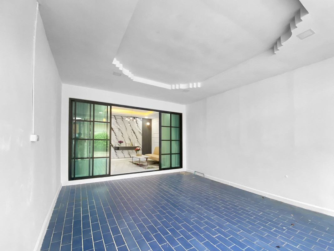 ทาวน์เฮ้าส์ ชลบุรี บางละมุง บางละมุง 1890000