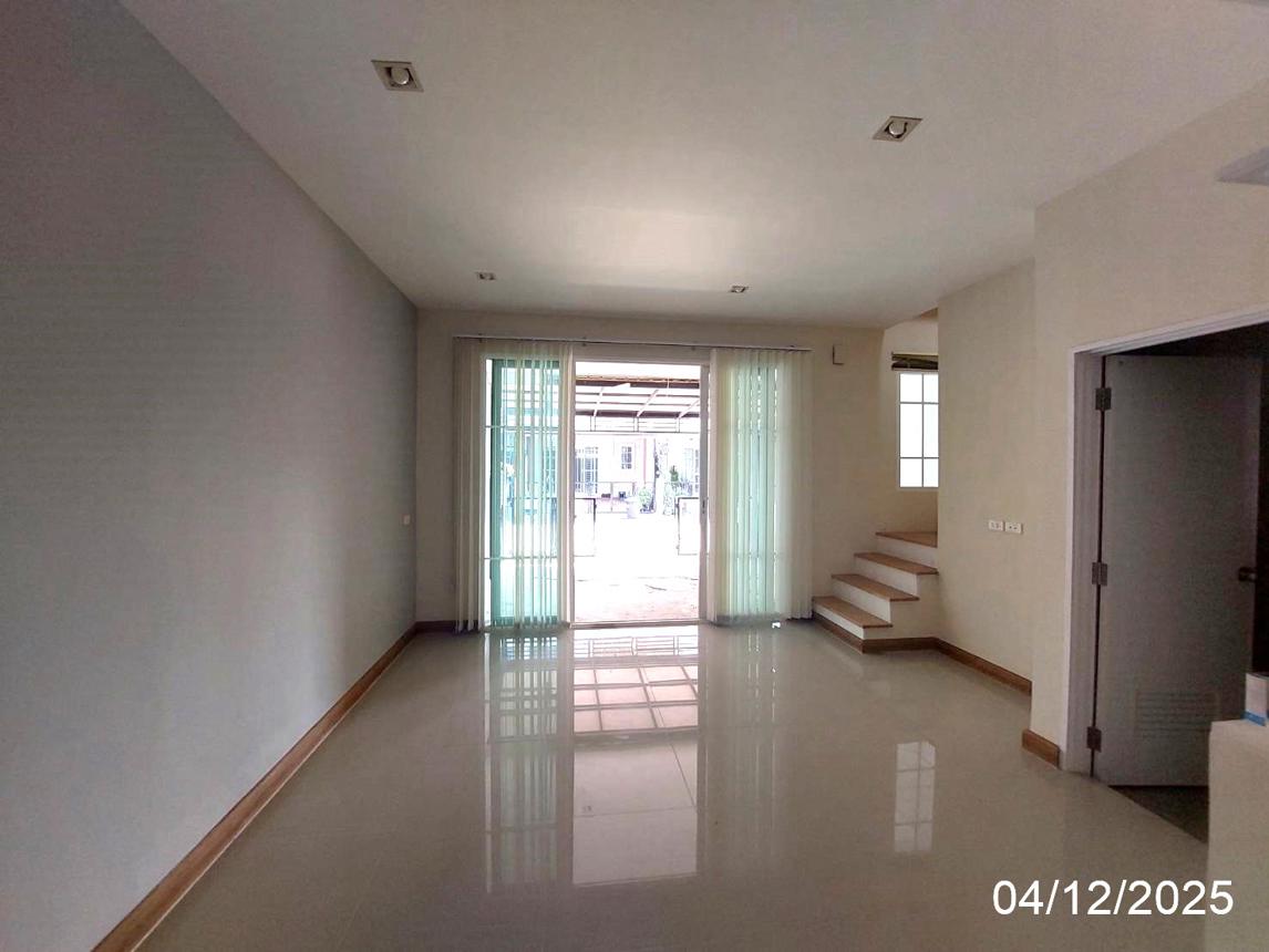 ทาวน์เฮ้าส์ โกลเด้นซิตี้ แจ้งวัฒนะ-เมืองทอง นนทบุรี ปากเกร็ด บ้านใหม่ 5000000