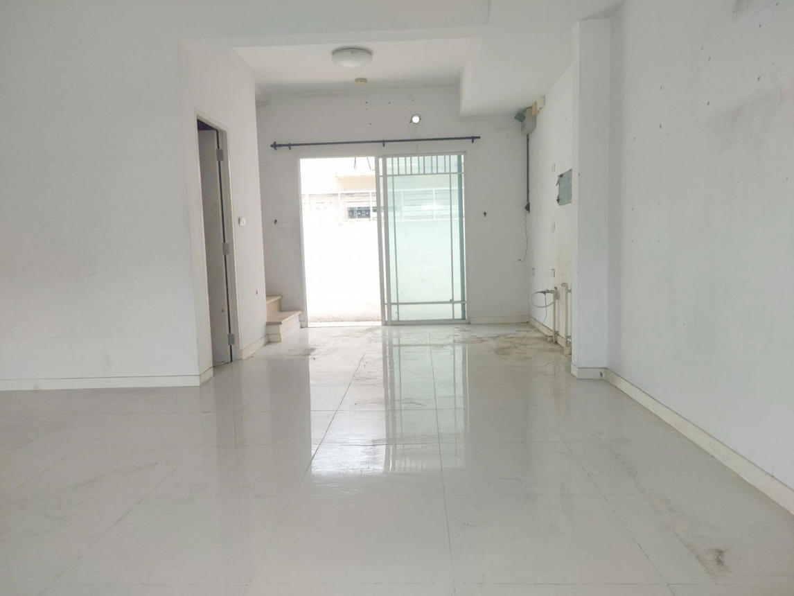 ทาวน์เฮ้าส์ Indy-บางใหญ่ นนทบุรี บางใหญ่ บางแม่นาง 2358000