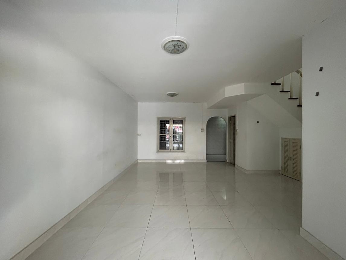 Townhouse Pathum Thani Khlong Luang Khlong Sam 1350000