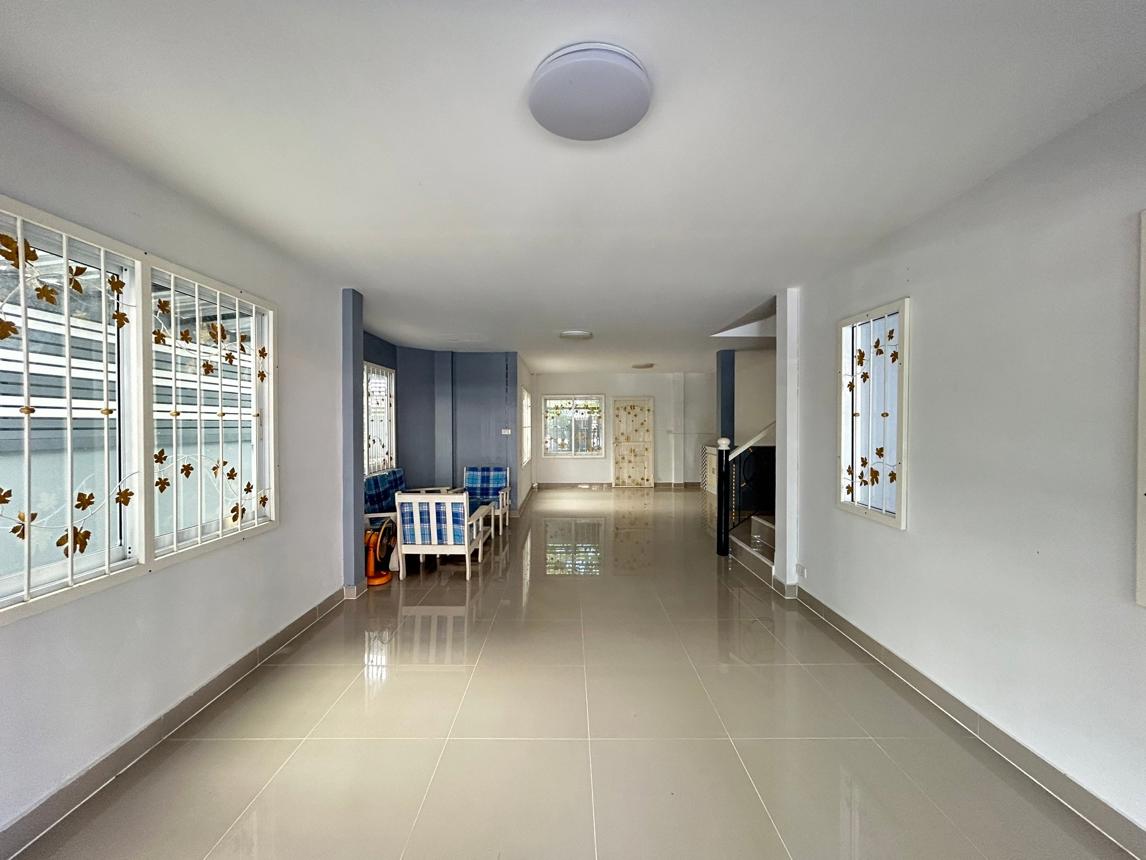 ทาวน์เฮ้าส์ เอ.ซี. เฮ้าส์ 3 ปทุมธานี ลำลูกกา ลาดสวาย 2700000