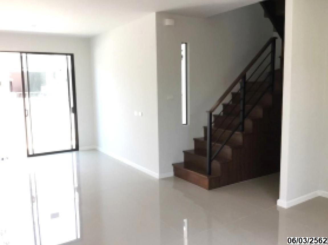 ทาวน์เฮ้าส์ เอสเกต แจ้งวัฒนะ - กาญจนาภิเษก นนทบุรี บางบัวทอง ละหาร 2500000