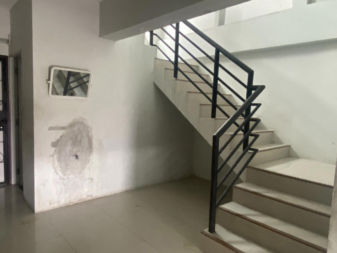 ทาวน์เฮ้าส์ นอกโครงการสมุทรสาคร สมุทรสาคร กระทุ่มแบน ท่าไม้ 6480000