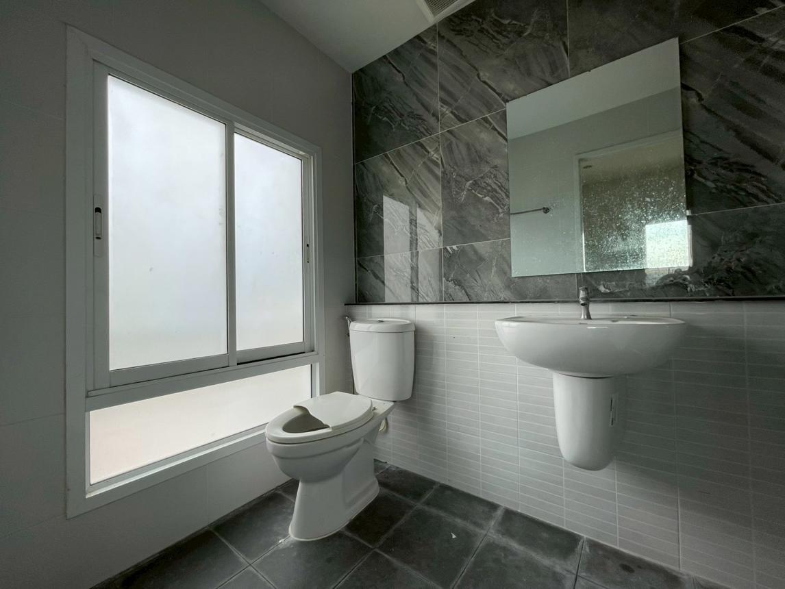 ทาวน์เฮ้าส์ ไอลีฟ พาร์ค เศรษฐกิจ-บางปลา สมุทรสาคร เมืองสมุทรสาคร นาดี 4608000