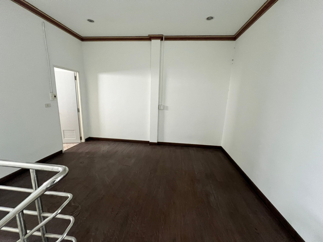 อาคารพาณิชย์ นอกโครงการอุดรธานี อุดรธานี เมืองอุดรธานี บ้านจั่น 2000000