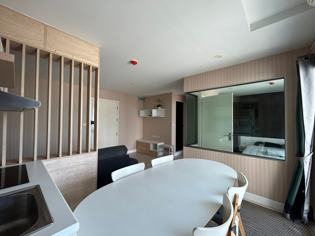 คอนโด แอมฟายน์ คอนโดมิเนียม กรุงเทพมหานคร บางนา บางนา 2390000