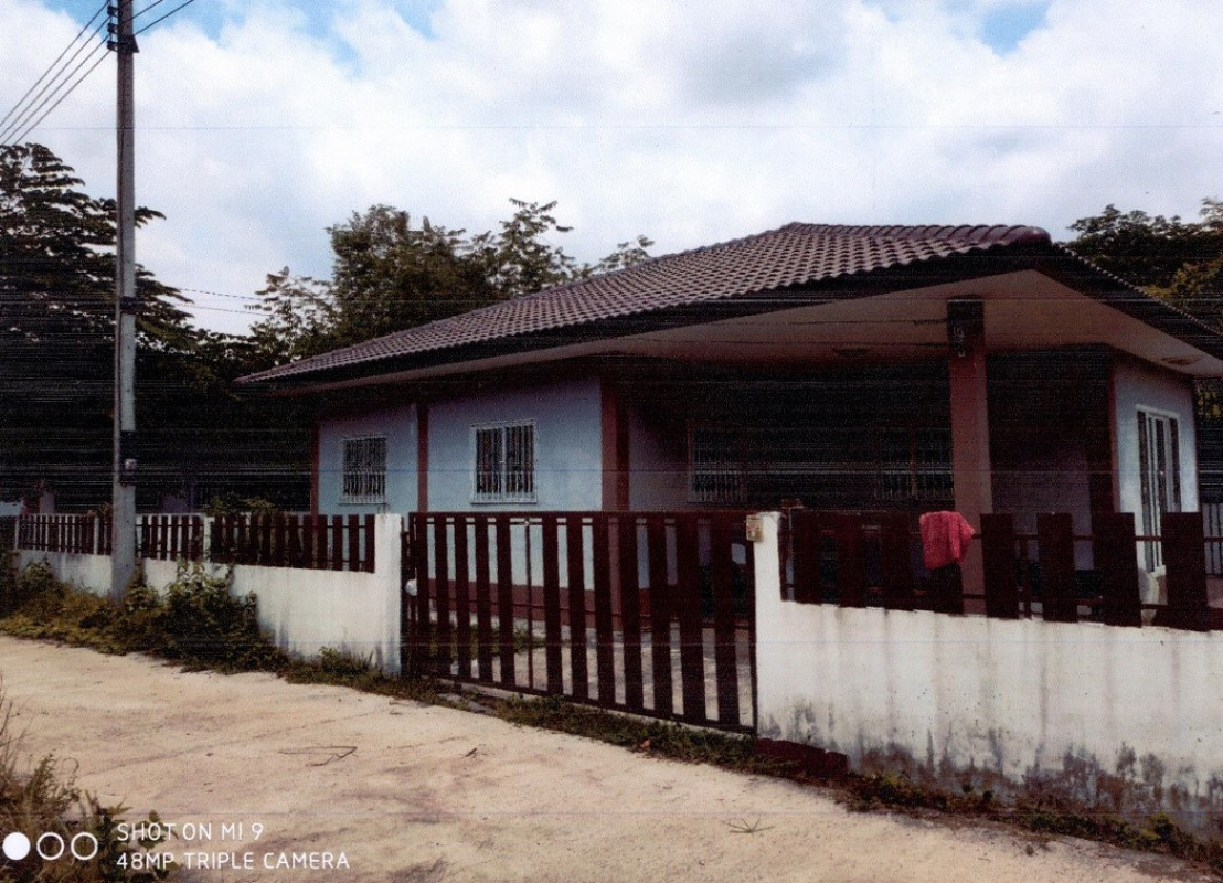 Single house Sakon Nakhon Mueang Sakon Nakhon That Choengchum 684000