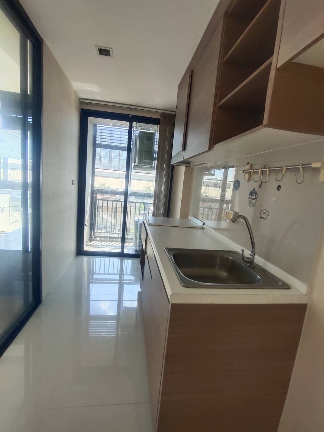 คอนโด แอ็บสแตร็กส์ 66/1 เดอะซัน กรุงเทพมหานคร บางนา บางนา 2411000