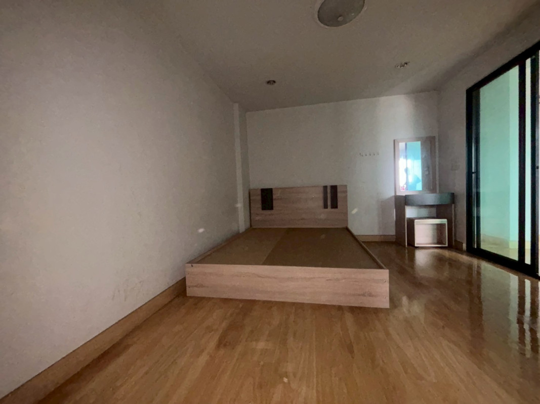 คอนโด อินเตอร์มาร์ท ปทุมธานี เมืองปทุมธานี บางปรอก 993000