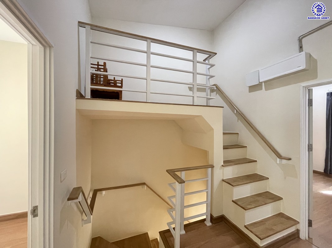 ทาวน์เฮ้าส์ โกลเด้นทาวน์ รัตนาธิเบศร์-สถานีรถไฟฟ้าไทรม้า นนทบุรี เมืองนนทบุรี ไทรม้า 3690000