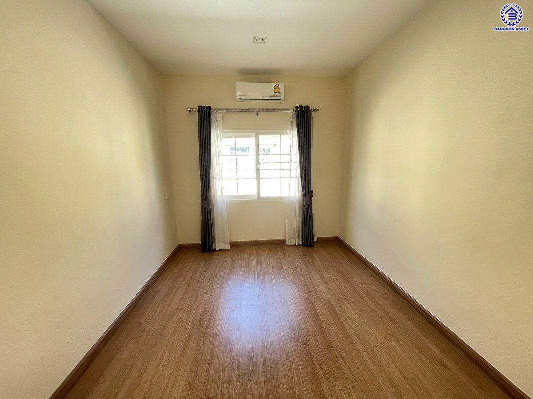 ทาวน์เฮ้าส์ โกลเด้นทาวน์ รัตนาธิเบศร์-สถานีรถไฟฟ้าไทรม้า นนทบุรี เมืองนนทบุรี ไทรม้า 3690000