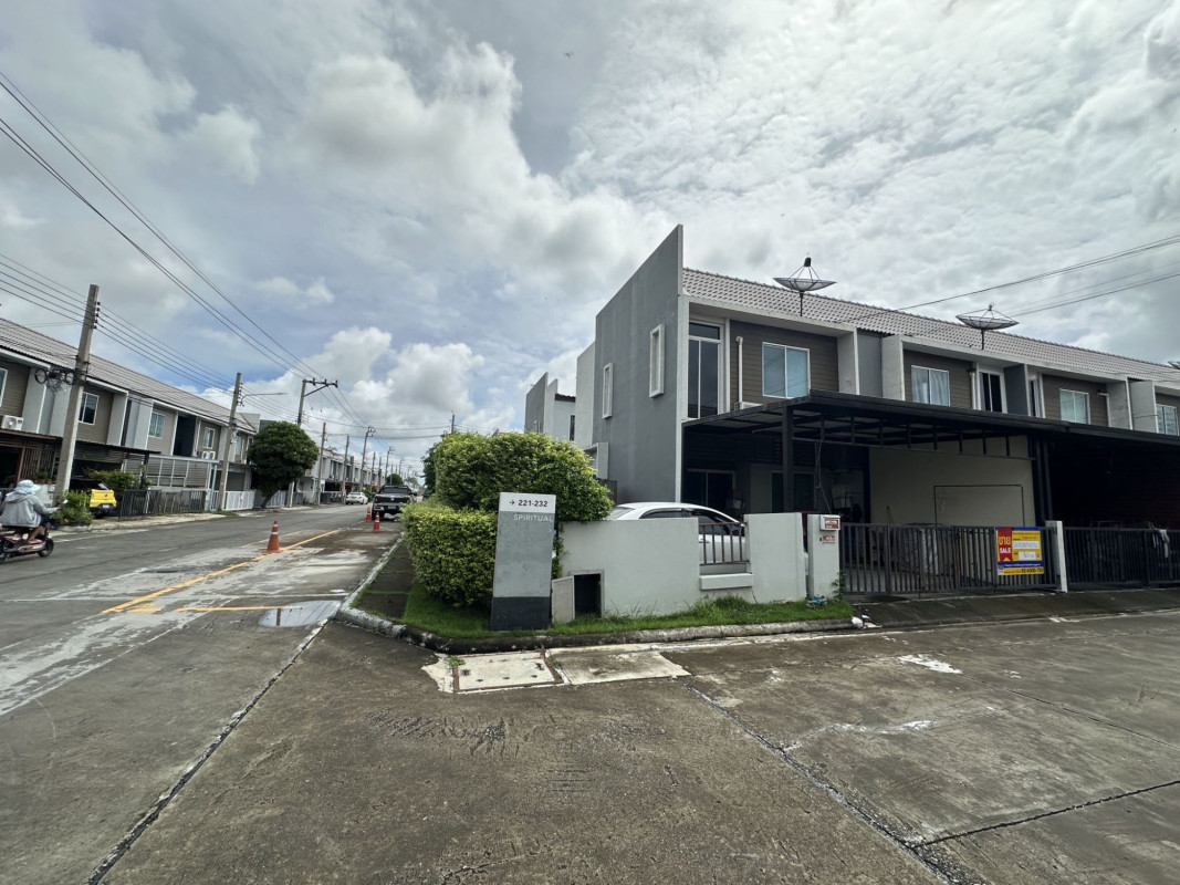 ทาวน์เฮ้าส์ เดอะคัลเลอร์ พรีเมียม กาญจนาภิเษก-ราชพฤกษ์ นนทบุรี ไทรน้อย ไทรน้อย 2625000