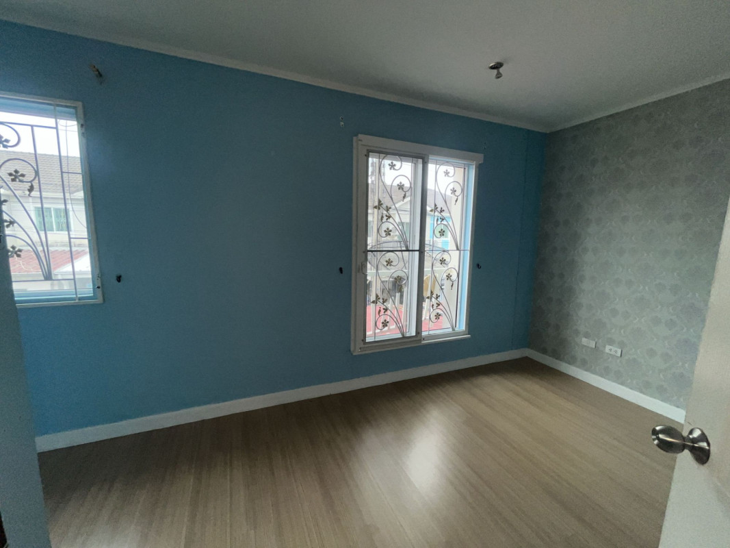 ทาวน์เฮ้าส์ บ้านพฤกษาวิลล์ 36 สรงประภา-ดอนเมือง ปทุมธานี เมืองปทุมธานี หลักหก 2205000