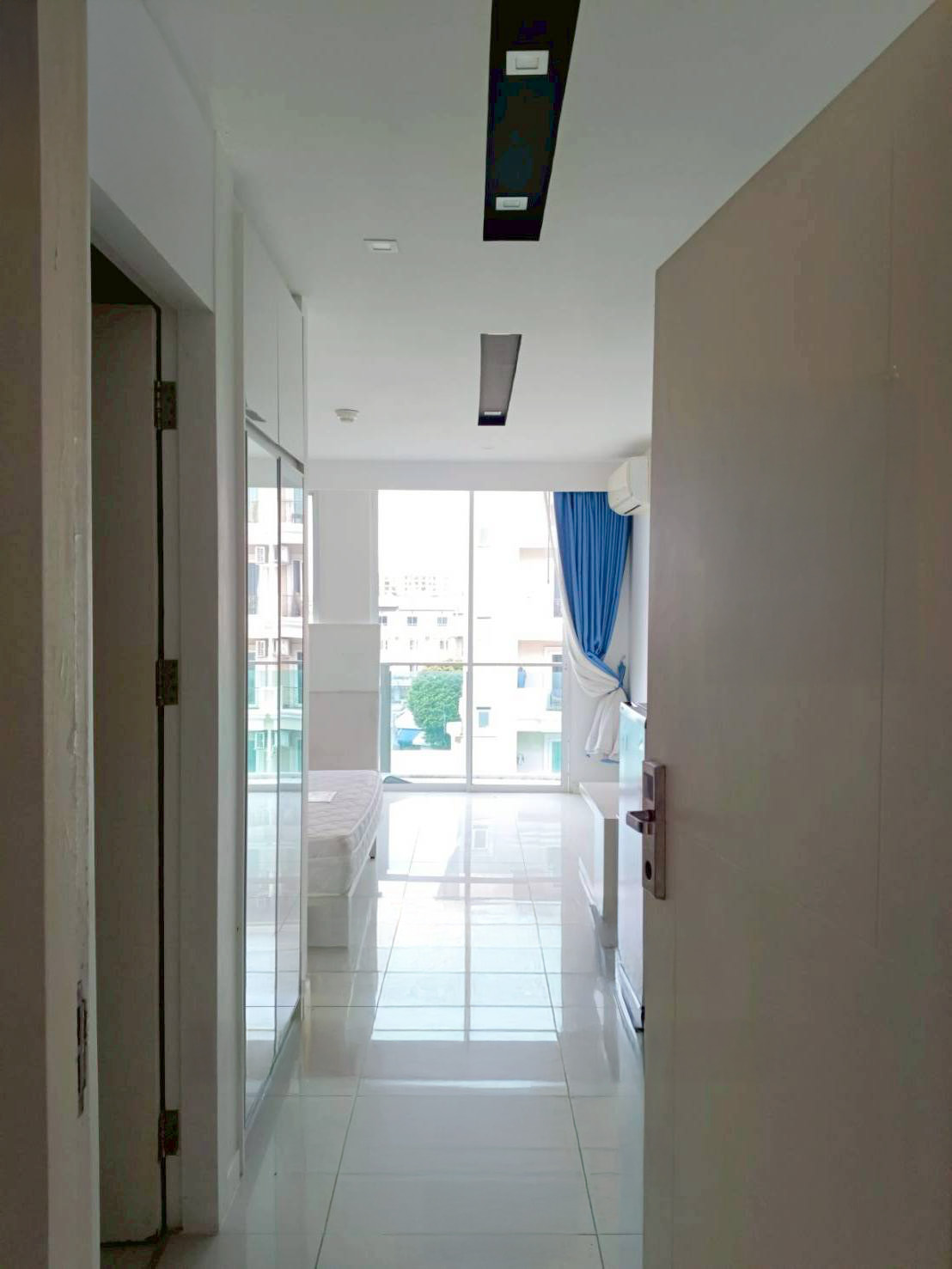 คอนโด ซิตี้ เซ็นเตอร์ เรสซิเด้นซ์ ชลบุรี บางละมุง หนองปรือ 1995000