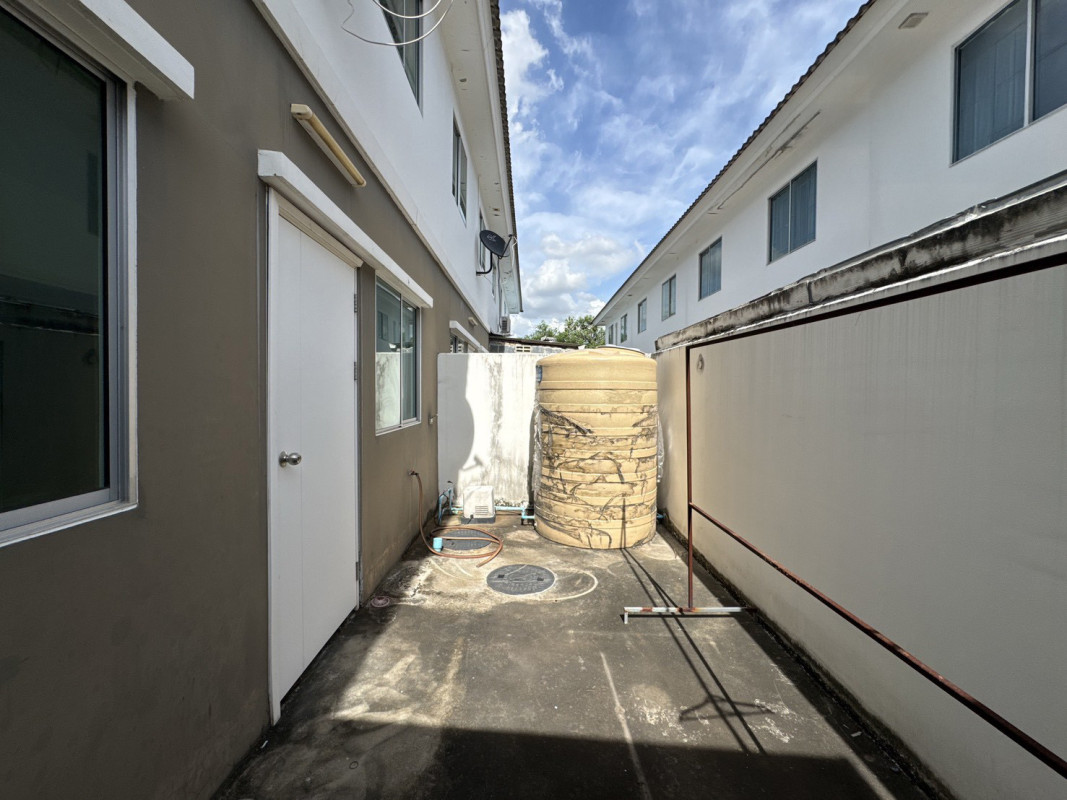 ทาวน์เฮ้าส์ หมู่บ้านพฤกษาวิลล์ ศรีราชา-บ่อวิน ชลบุรี ศรีราชา บ่อวิน 1750000