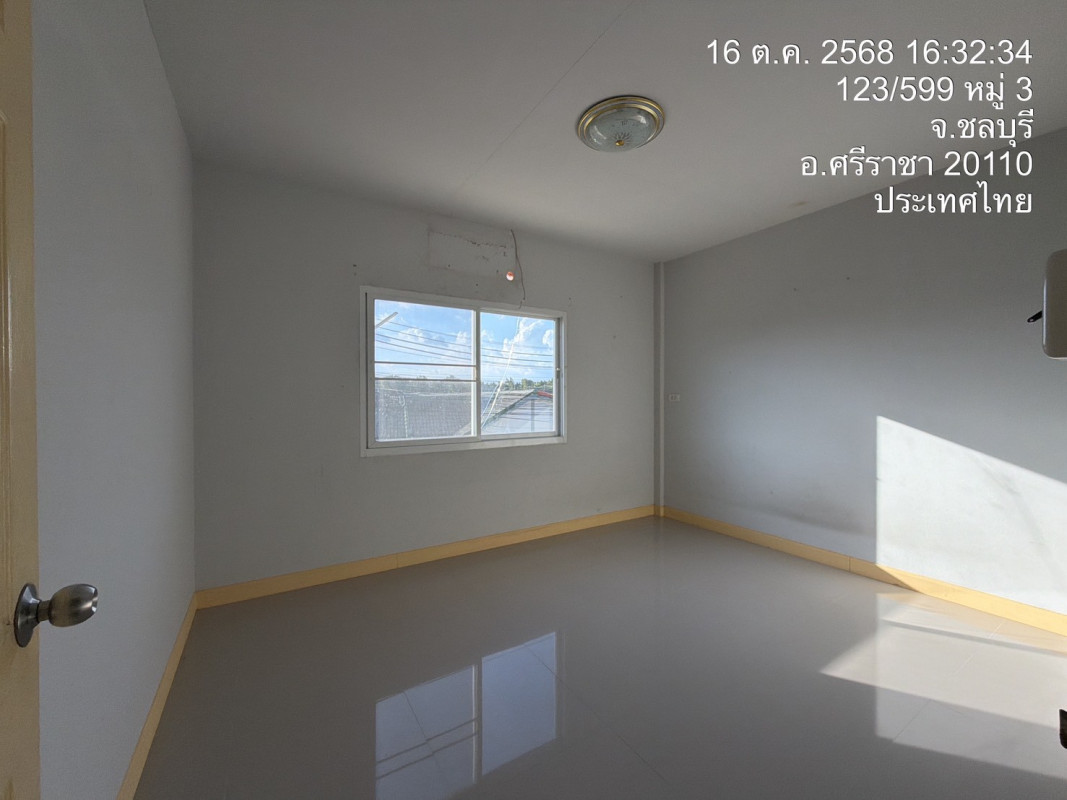 อาคารพาณิชย์ หมู่บ้านปรีชาแลนด์ ชลบุรี ศรีราชา บ่อวิน 3050000