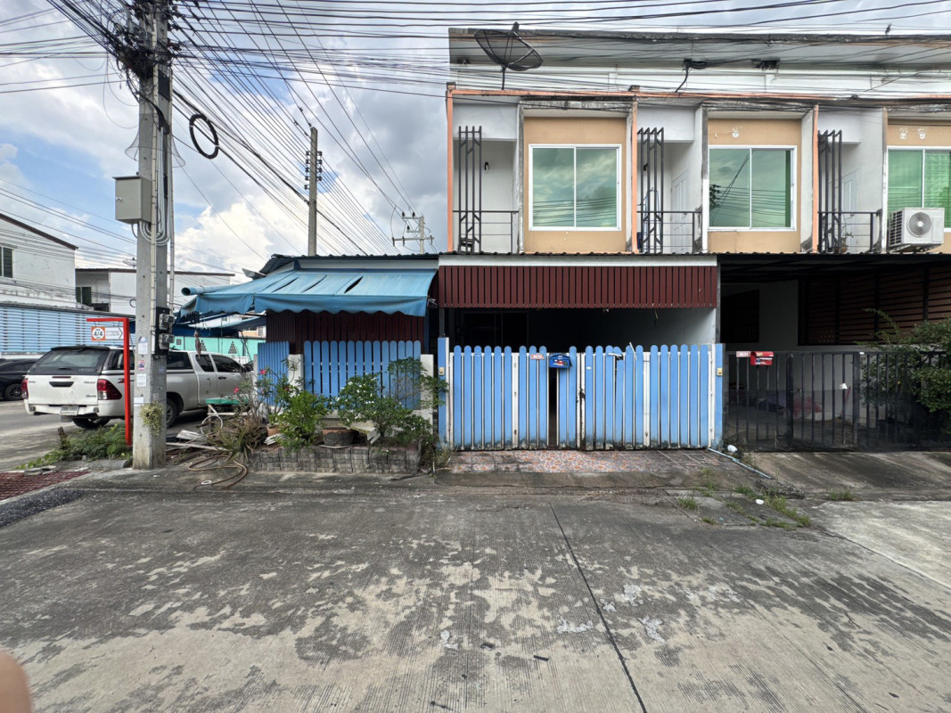 ทาวน์เฮ้าส์ นอกโครงการชลบุรี ชลบุรี ศรีราชา บ่อวิน 2100000