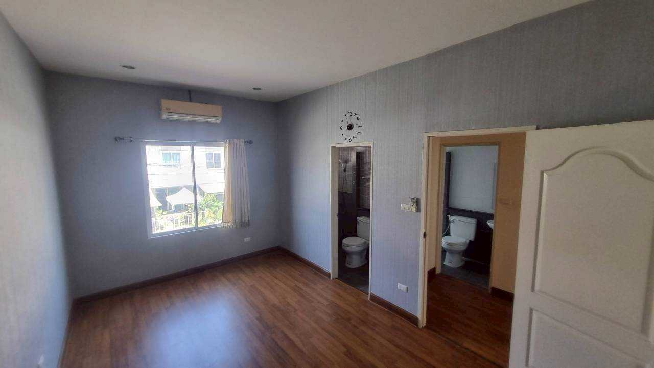 ทาวน์เฮ้าส์ ไอลีฟ ทาวน์ 2 สมุทรปราการ พระสมุทรเจดีย์ บ้านคลองสวน 2000000