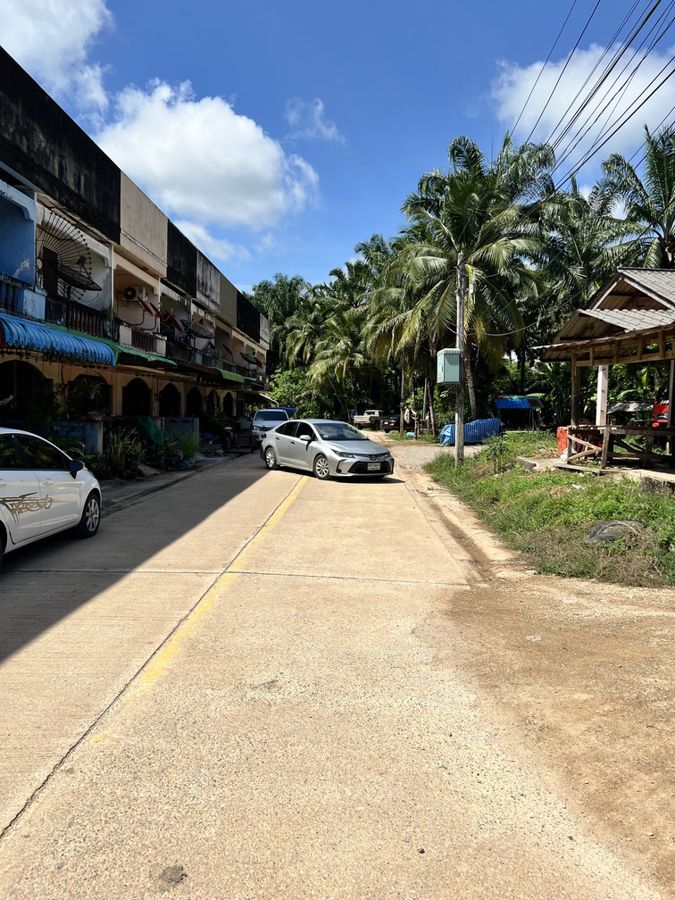 ทาวน์เฮ้าส์ ตรัง วังวิเศษ เขาวิเศษ 1040000