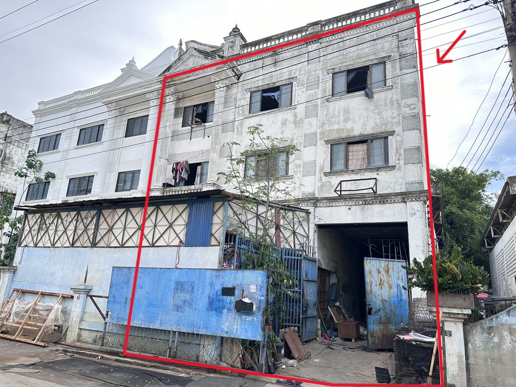 Commercial building Samut Sakhon Krathum Baen Om Noi 7000000