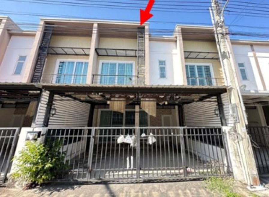 ทาวน์เฮ้าส์ เดอะไพน์ โคน บางแสน ชลบุรี เมืองชลบุรี แสนสุข 2650000